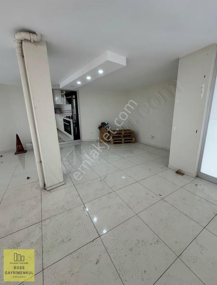 Cadde Üzeri Köşebaşı 60m² Yüksek Görünürlüklü Kiralık Dükkan - Görsel 10