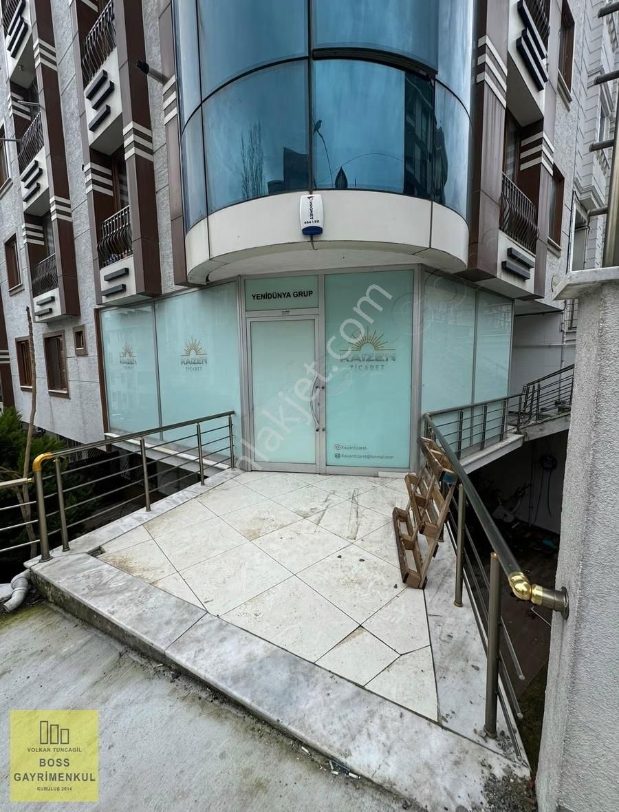 Cadde Üzeri Köşebaşı 60m² Yüksek Görünürlüklü Kiralık Dükkan - Görsel 24