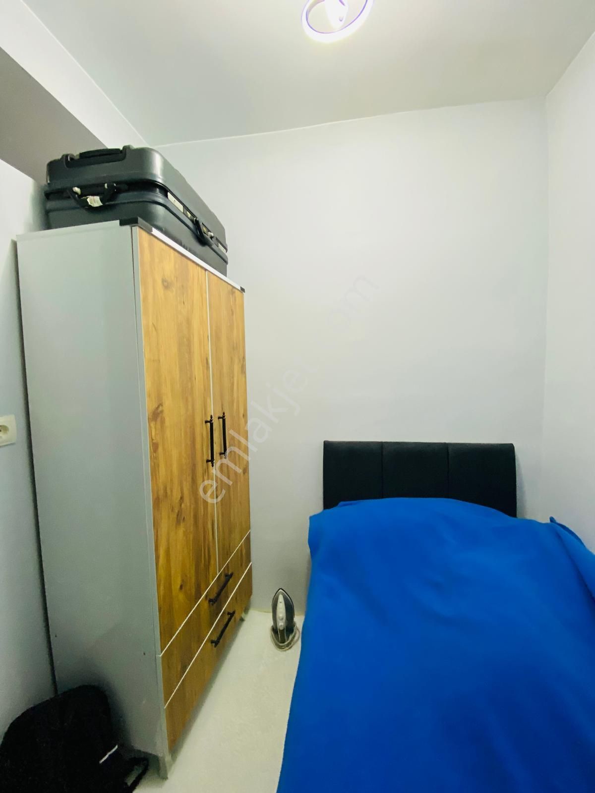 Merkezde , 1+1 Lüx Eşyalı Kombili , Kıracılı Asansörlü Arakat - Görsel 9
