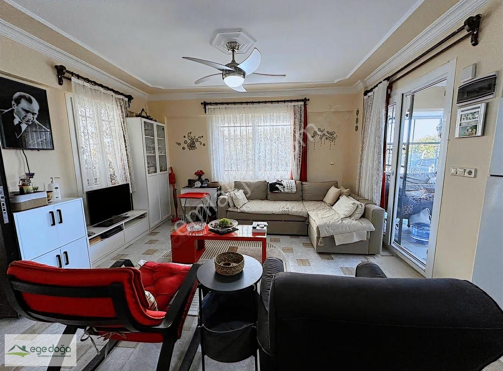 Kuşadası Davutlar Sahil Eşyalı 4+1 Havuzlu Satılık Yazlık - Görsel 10