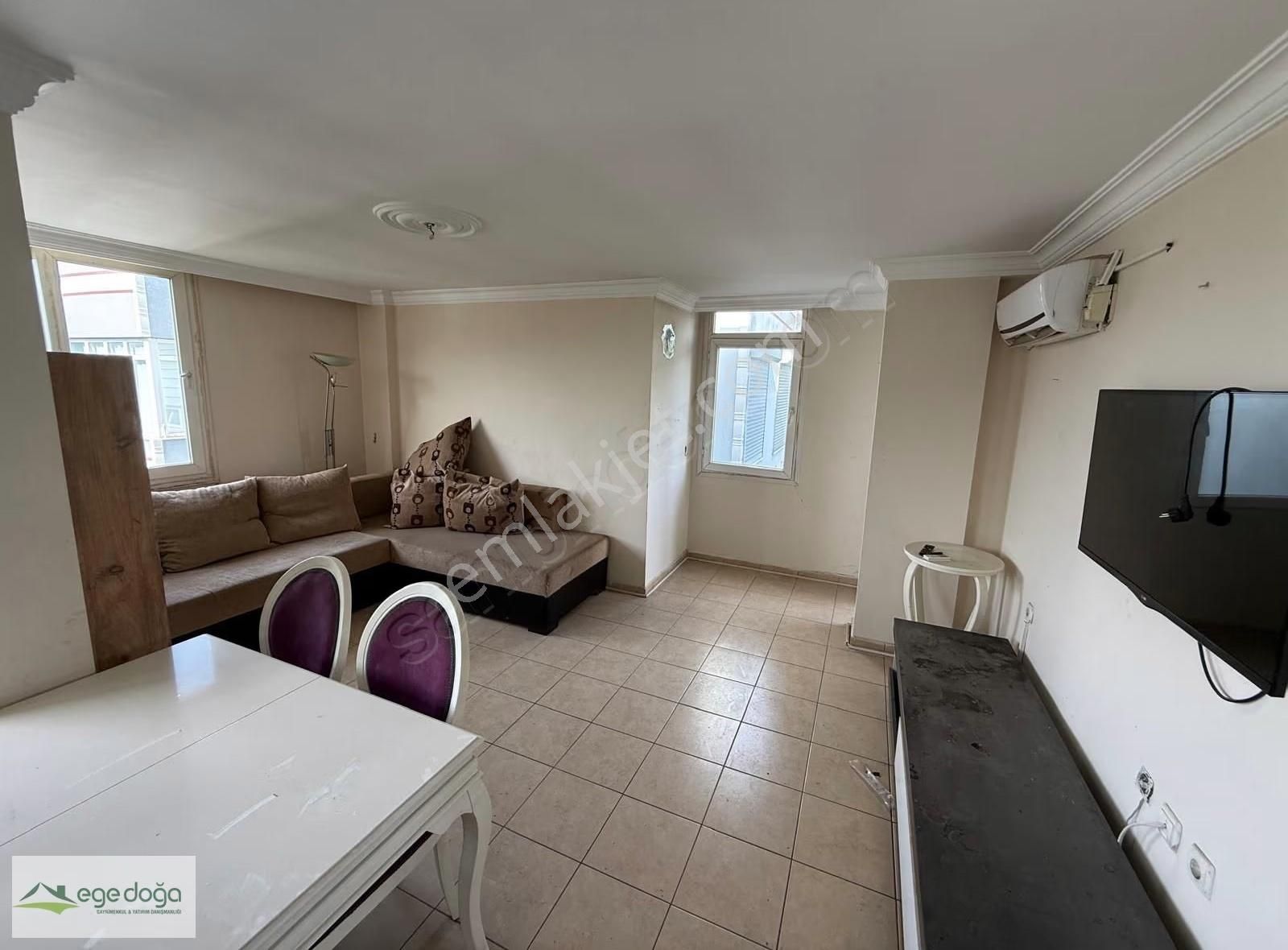 Kuşadası Otagar Arkası Asansörlü Çift Cephe Ferah 2+1 Daire - Görsel 10