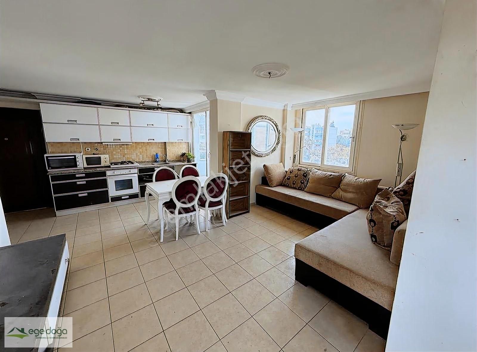 Kuşadası Otagar Arkası Asansörlü Çift Cephe Ferah 2+1 Daire - Görsel 13