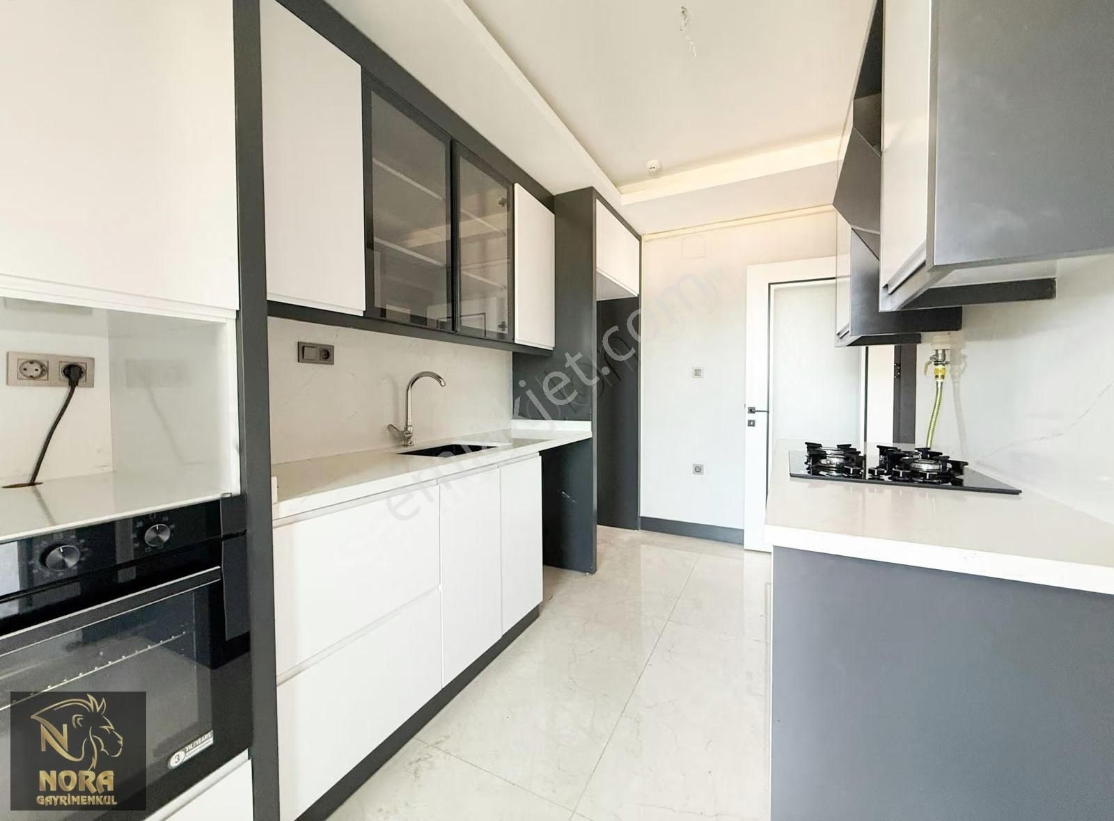 Nora'dan 13. Cadde Cepheli Tek Blok 180m2 Cam Balkonlu Kiralık - Görsel 7
