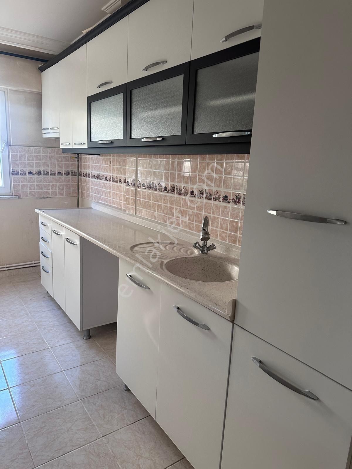 Yalova Çınarcık Tesvikiye Plaşlar Mevkii Geniş 2+1 Satılık Ara Kat Daire - Görsel 6