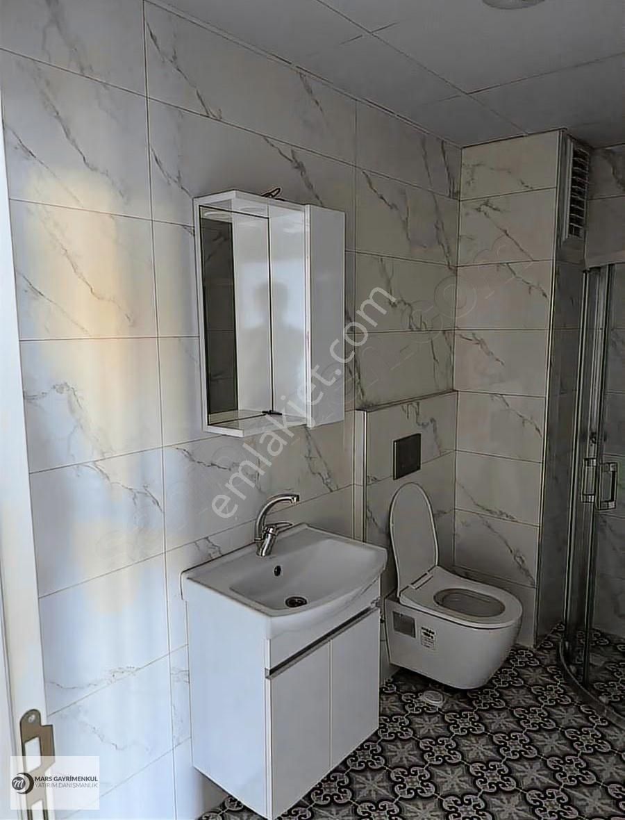 Mars Gayrimenkul Den Hilton Oteli Arkasında 1+1 Daire - Görsel 16