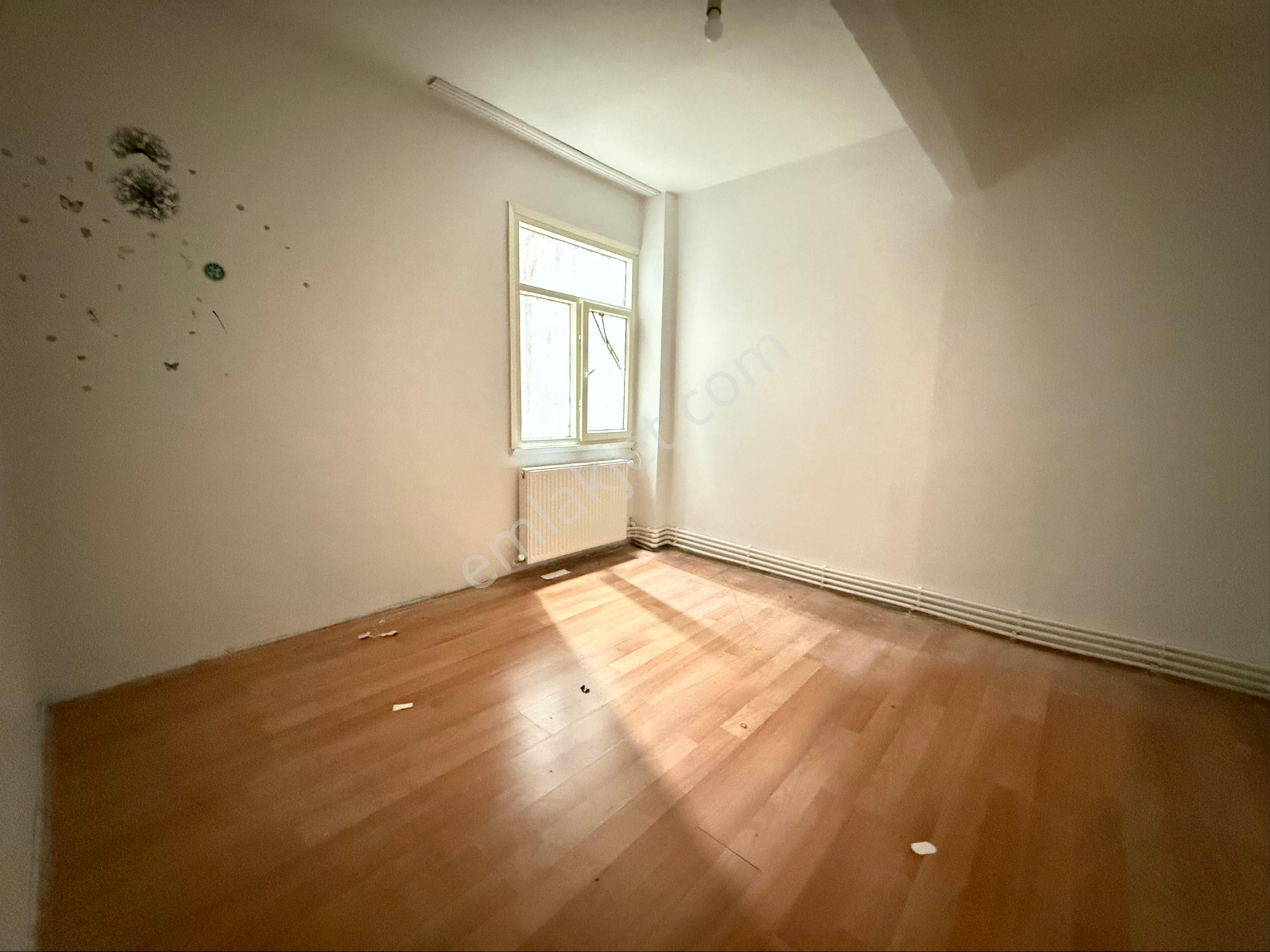 Parlak'tan Üsküdar Sultantepe^de 2+1 Balkonlu Kombili Daire^* - Görsel 13