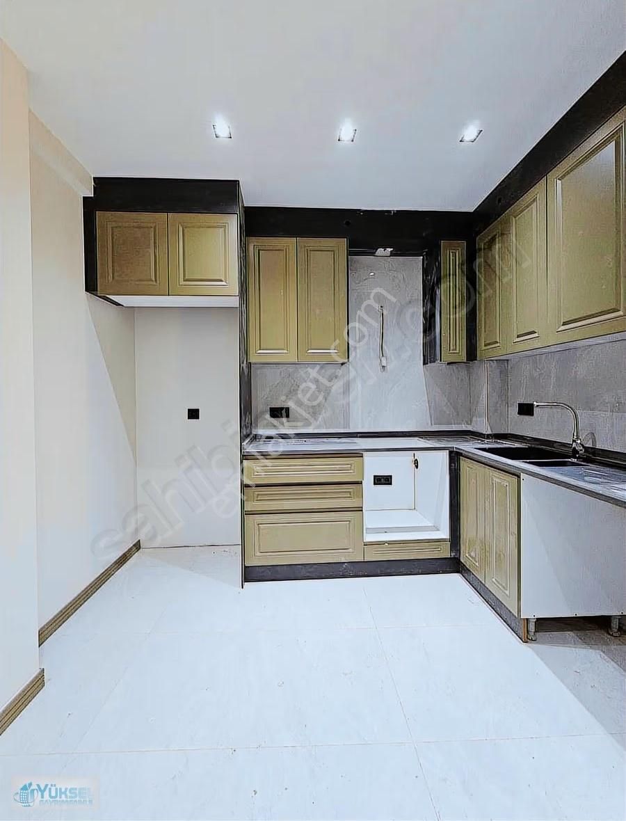 Yükselden Albayrak Meydanına Yakın Giyinme Odalı Lüks Daireler - Görsel 4