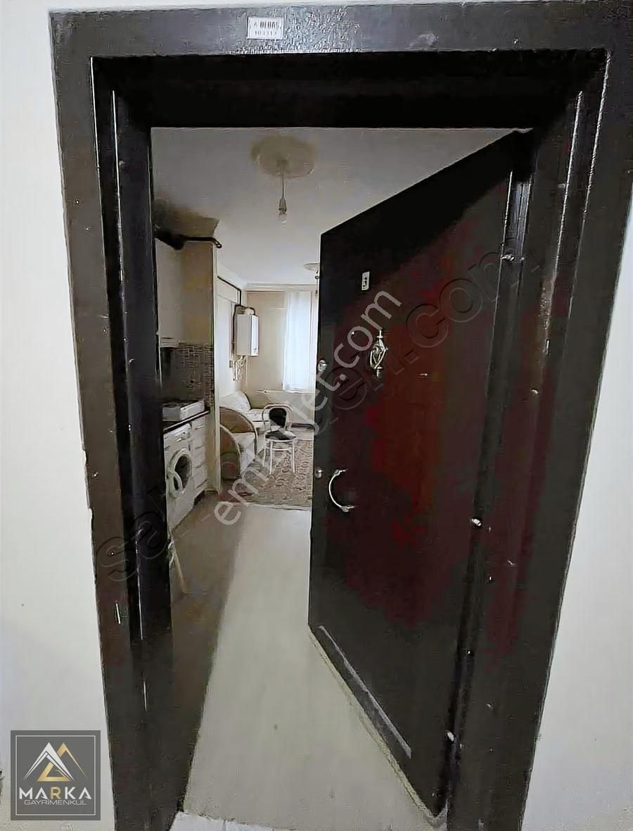 Marka'dan Yunusemre Mah Cadde Üzeri Tapu Müd.arkası Balkonlu 1+1 - Görsel 14