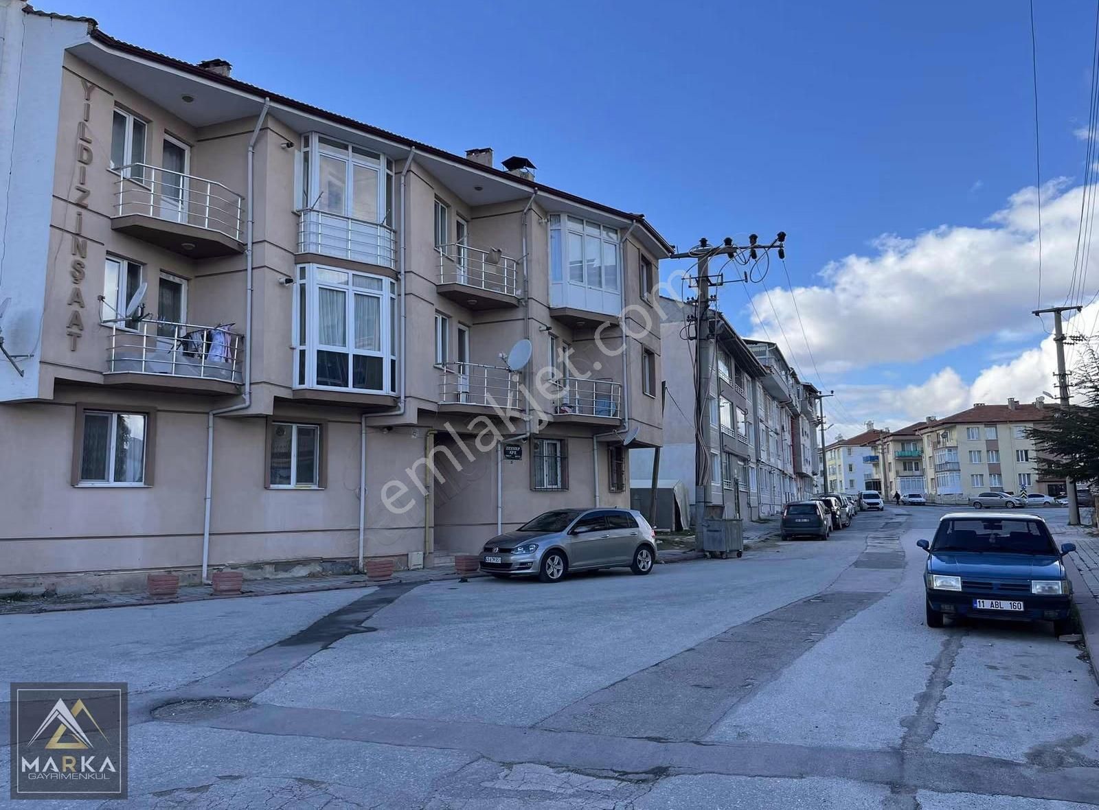 Marka'dan Yunusemre Mah Cadde Üzeri Tapu Müd.arkası Balkonlu 1+1 - Görsel 6