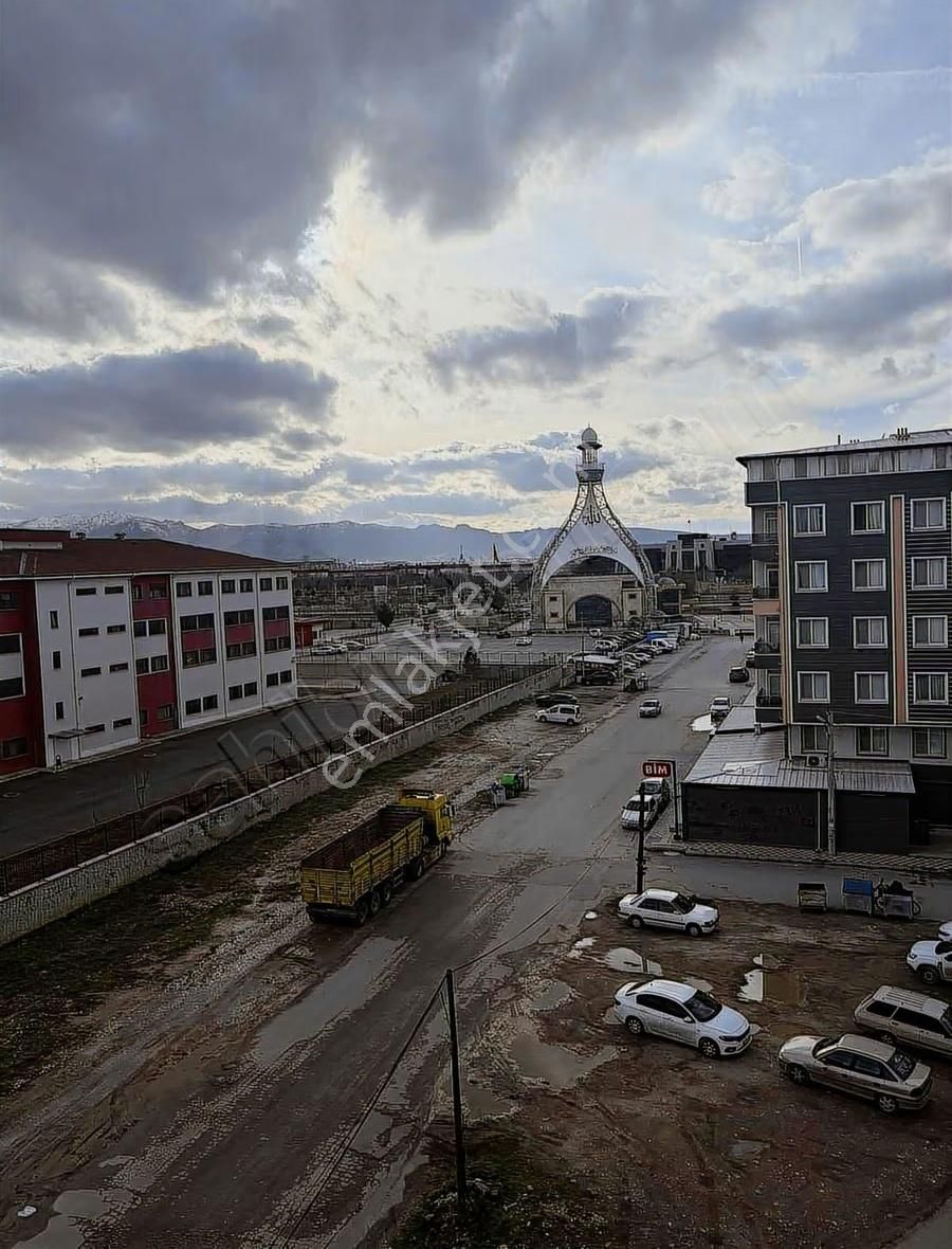 Lotus'tan Erenler Merkezde 2+1 Geniş Fırsat Daire