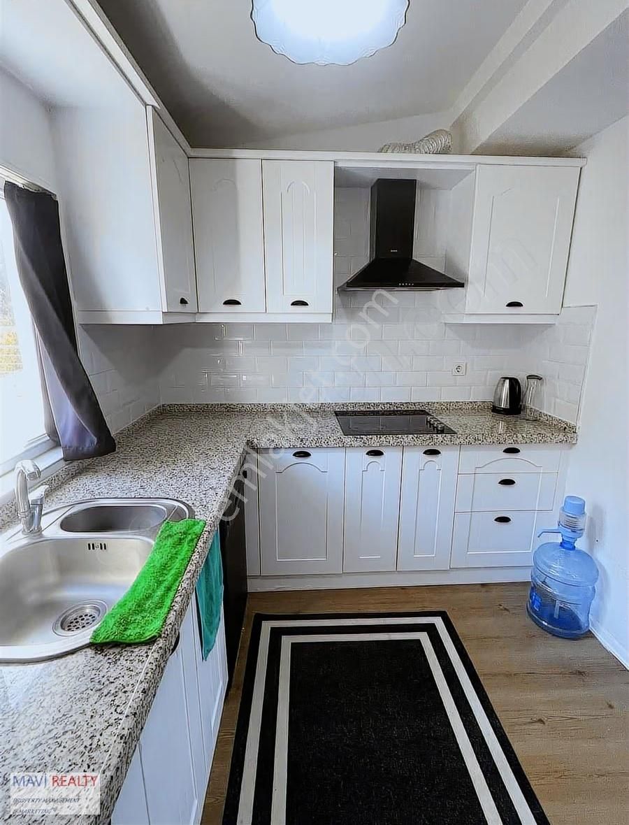 Güllük Oba Sitesinde Deniz Manzaralı Eşyalı Satılık Villa - Görsel 4