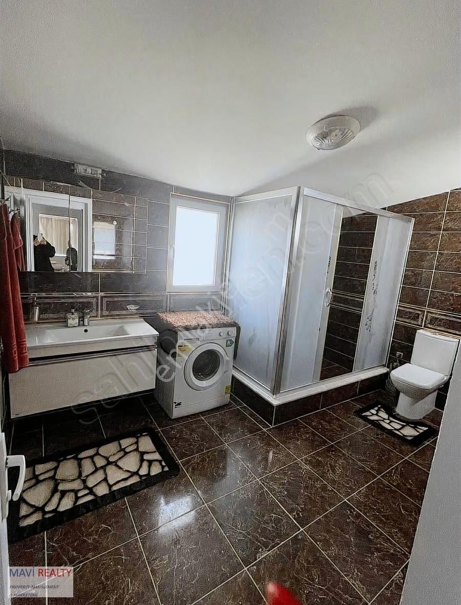 Güllük Oba Sitesinde Deniz Manzaralı Eşyalı Satılık Villa - Görsel 8
