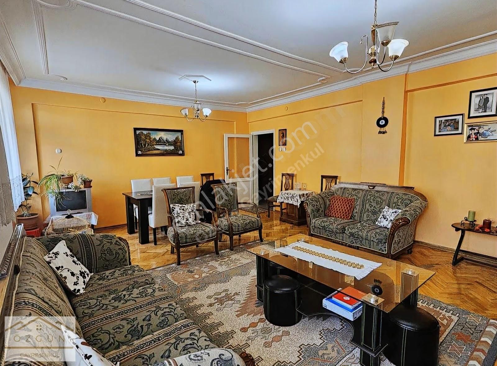 Vişnelik Mahallesinde 3+1 Satılık Daire Özgün Gayrimenkulden - Görsel 19