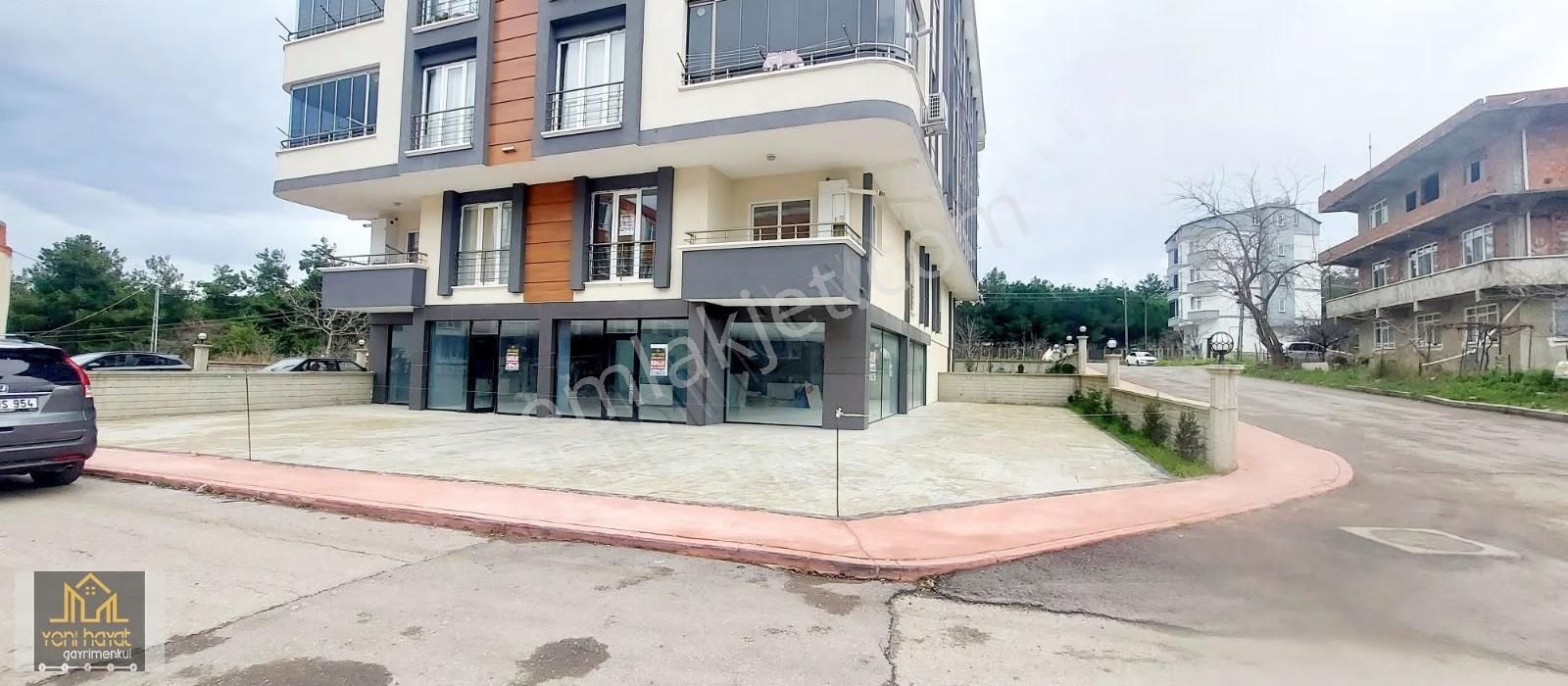 Karasamsun Da Mükemmel Konumda Satılık 400m² Sıfır İşyeri - Görsel 8