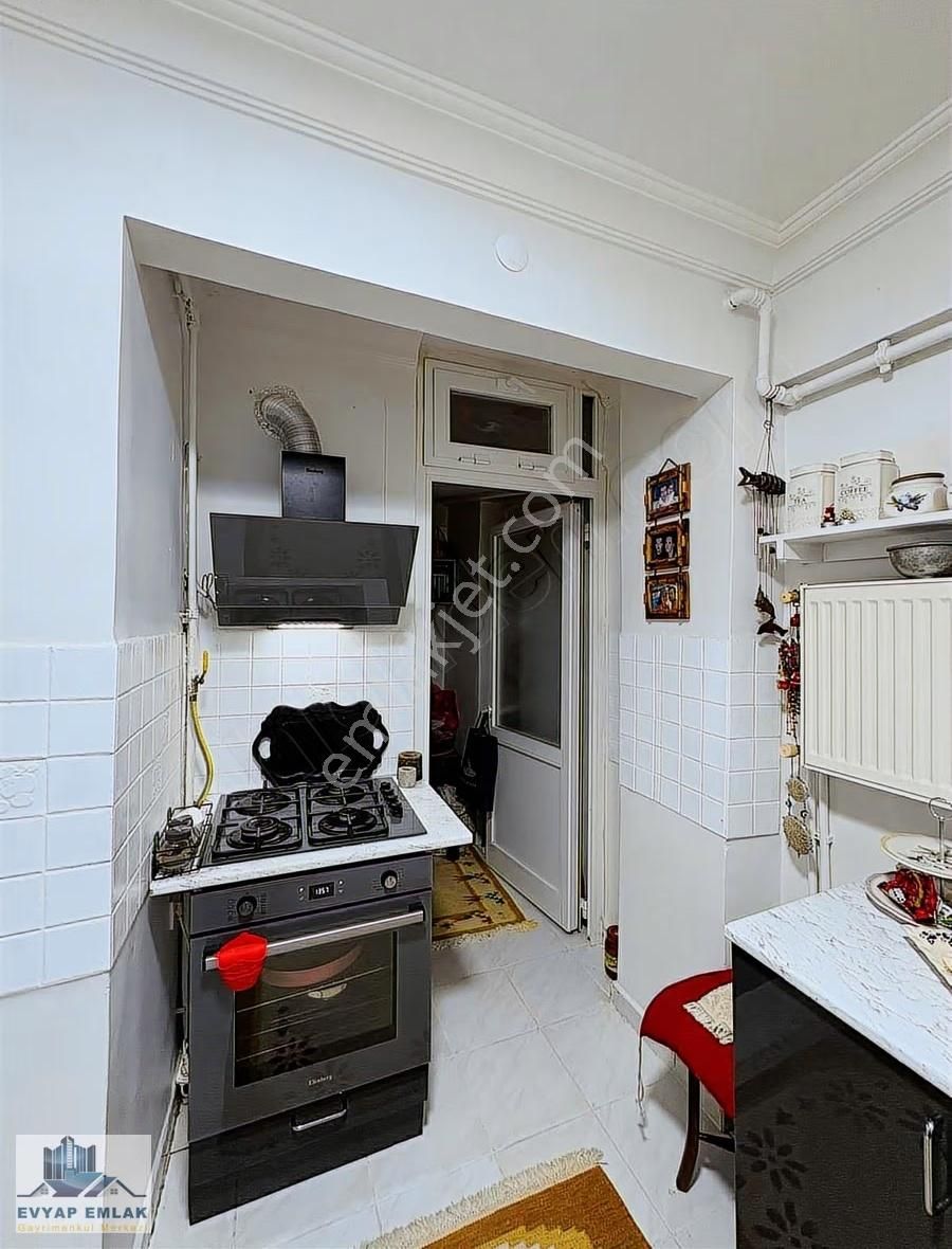 Bahçelievler Merkezi Konumda Asansörlü Temiz 2+1 Kiralık Daire - Görsel 3