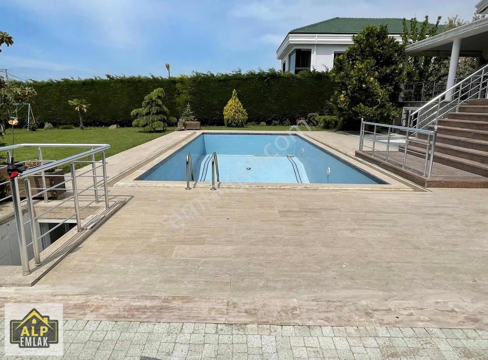 Büyükcekmece Celaliyede 1400 Metre Arsa İcersinde Havuzlu Villa - Görsel 4