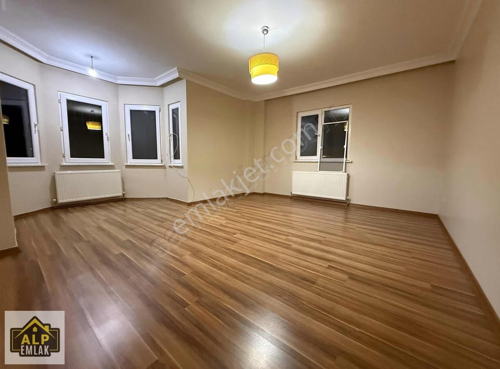 Büyükcekmece Celaliyede 1400 Metre Arsa İcersinde Havuzlu Villa - Görsel 3