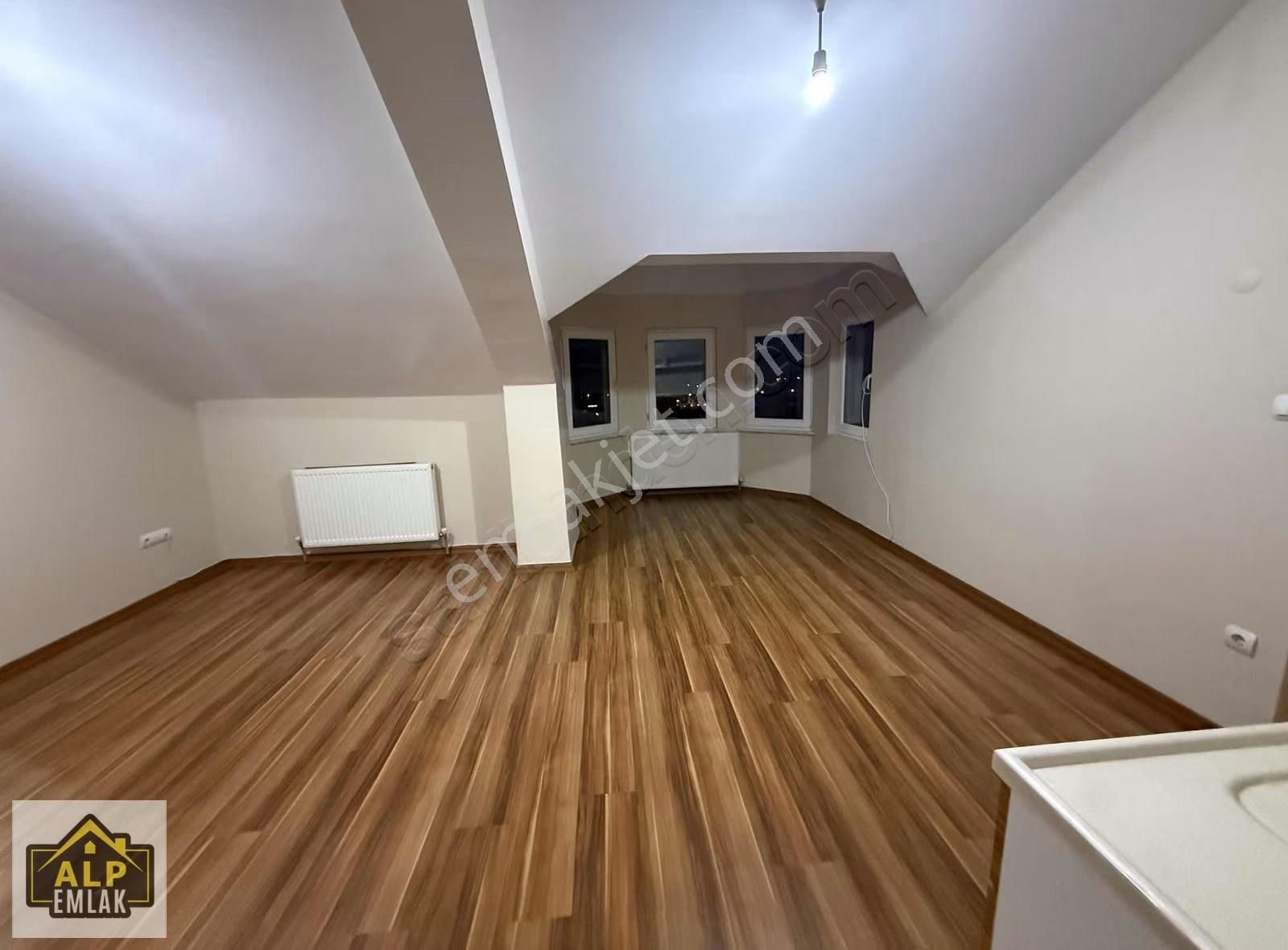 Büyükcekmece Celaliyede 1400 Metre Arsa İcersinde Havuzlu Villa - Görsel 23