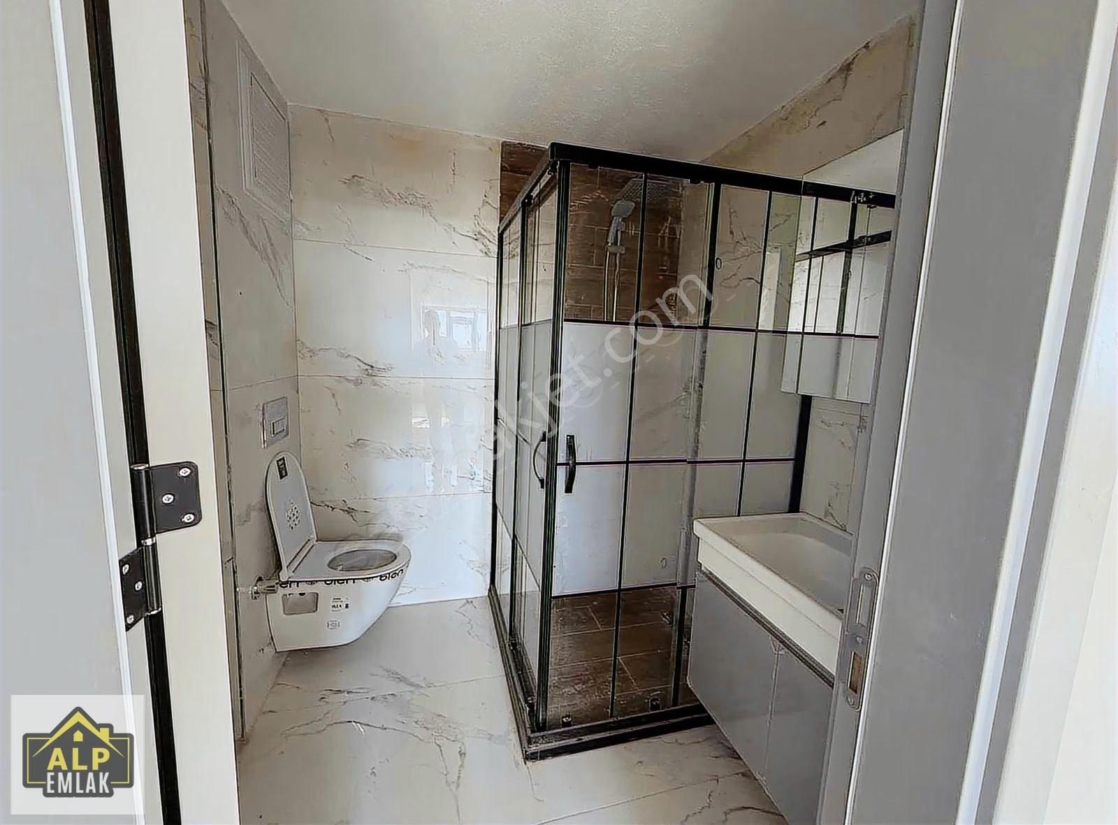 Kamilobada İki Aileye Uygun Dubleks İki Ayrı Girişli Daire - Görsel 14