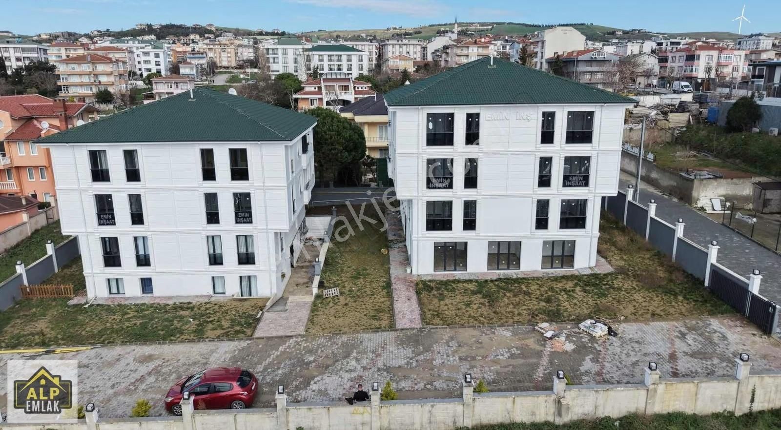 Büyükcekmece Celaliyede Full Deniz Manzaralı Arakat Yeni Daire