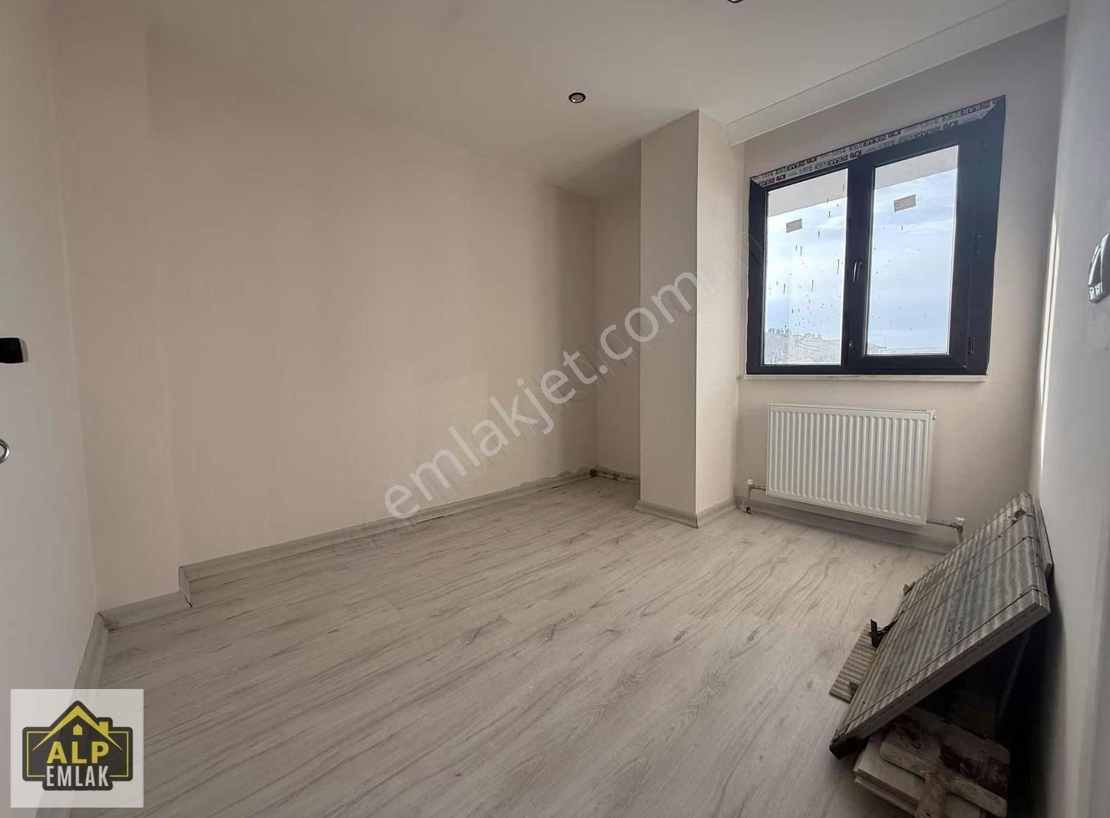Alp Emlaktan 1+1 Kiralık Yeni Daire - Görsel 7