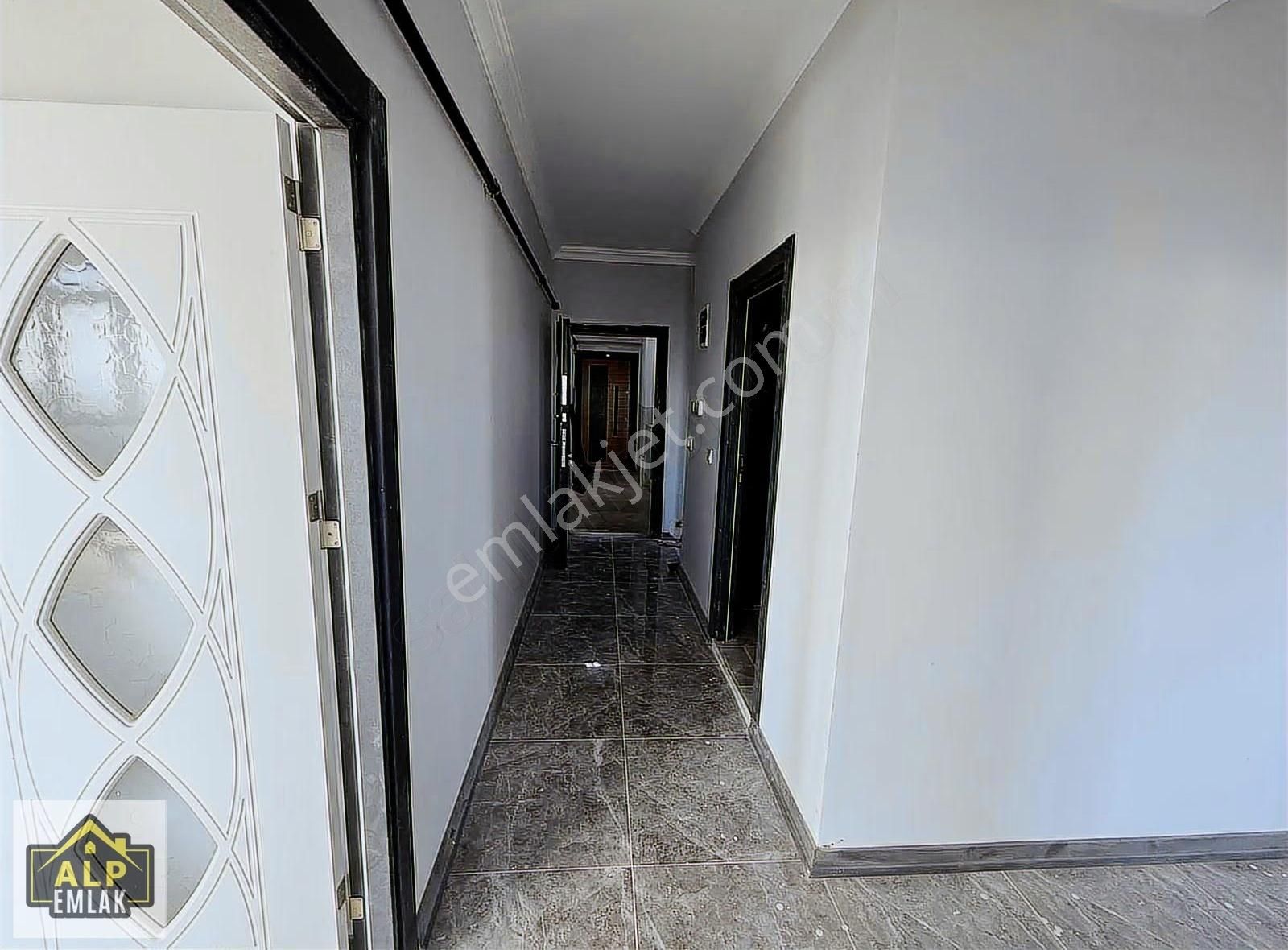 Kamilobada Satılık 4+1 Odalı Deniz Manzaralı 200 M2 Dublex - Görsel 32