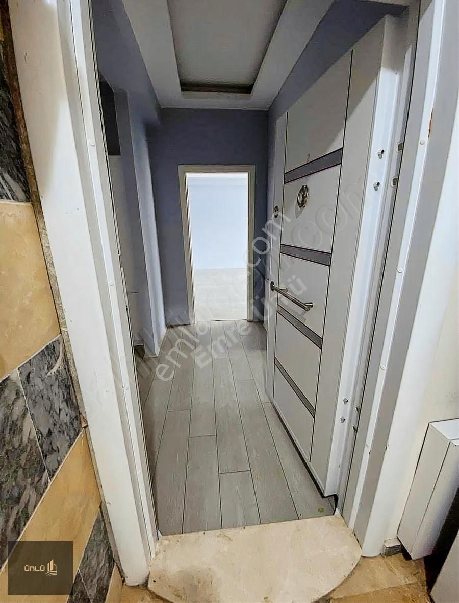 Yeni Mahallede Site İçi Otoparklı Havuzlu 3+1 Daire - Görsel 3