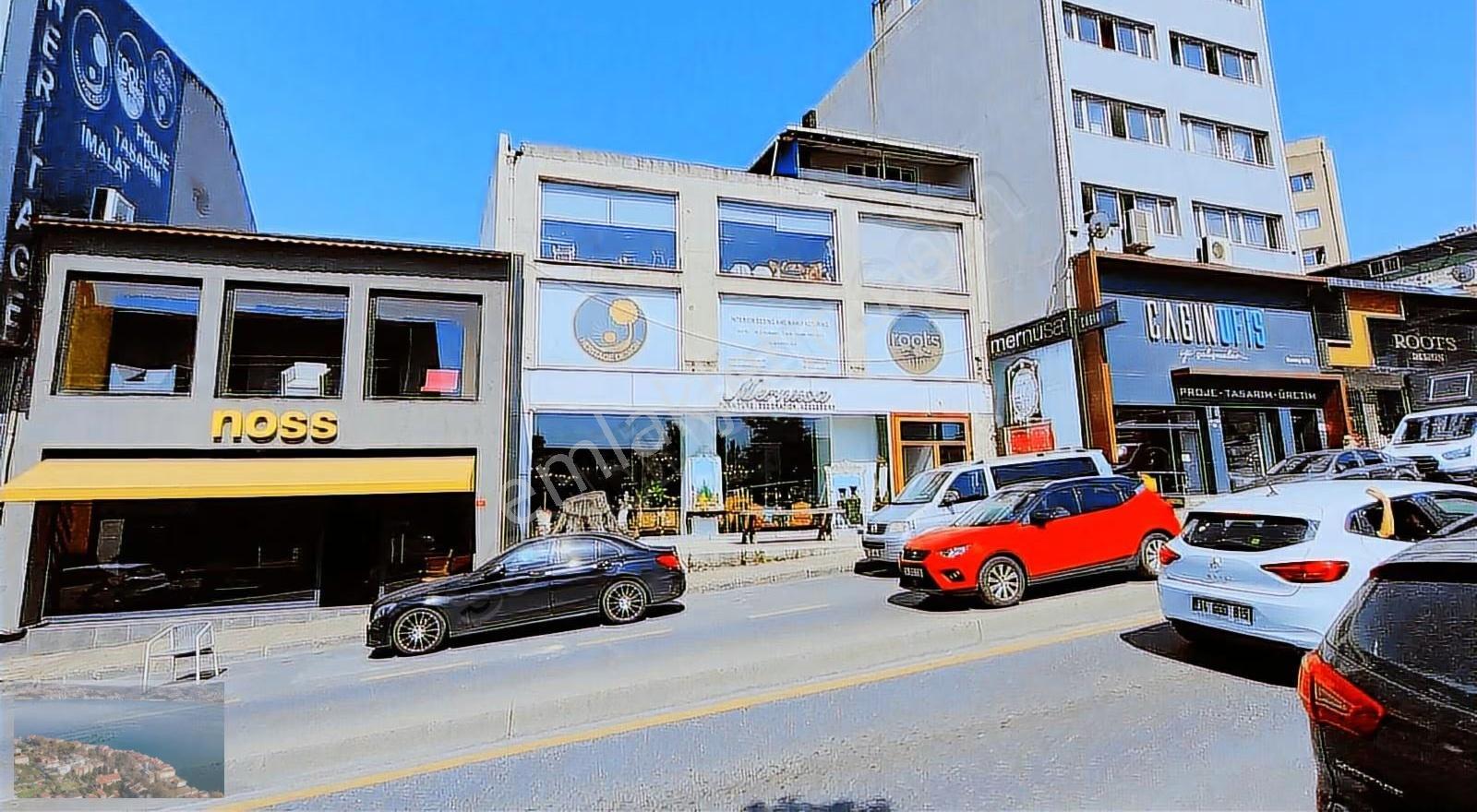 Merkezi Ve Prestijli Cd.üzeri 3 Katlı Ticarı Bina Ve 584m2 Arsa - Görsel 17