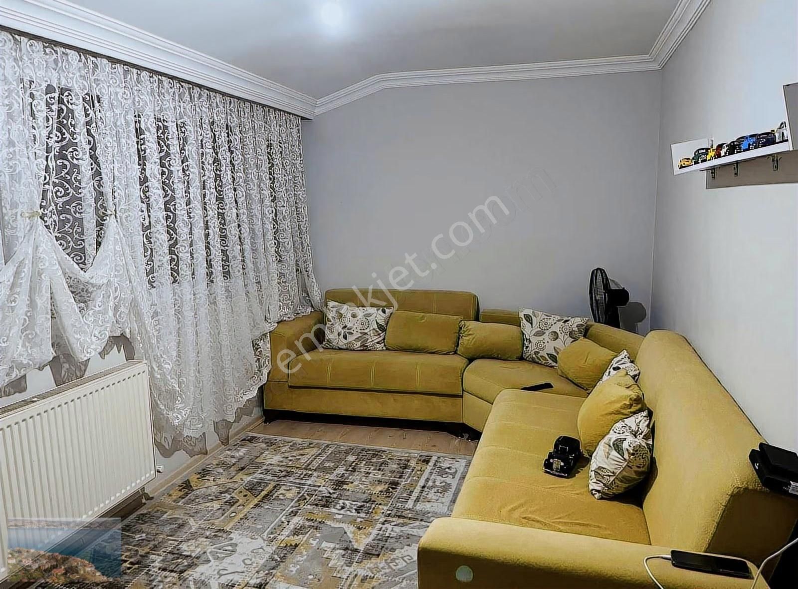 Gazi Mah 'de 175 M2 3 +1 Köşe Başı 5.kat Satılık Daire - Görsel 2