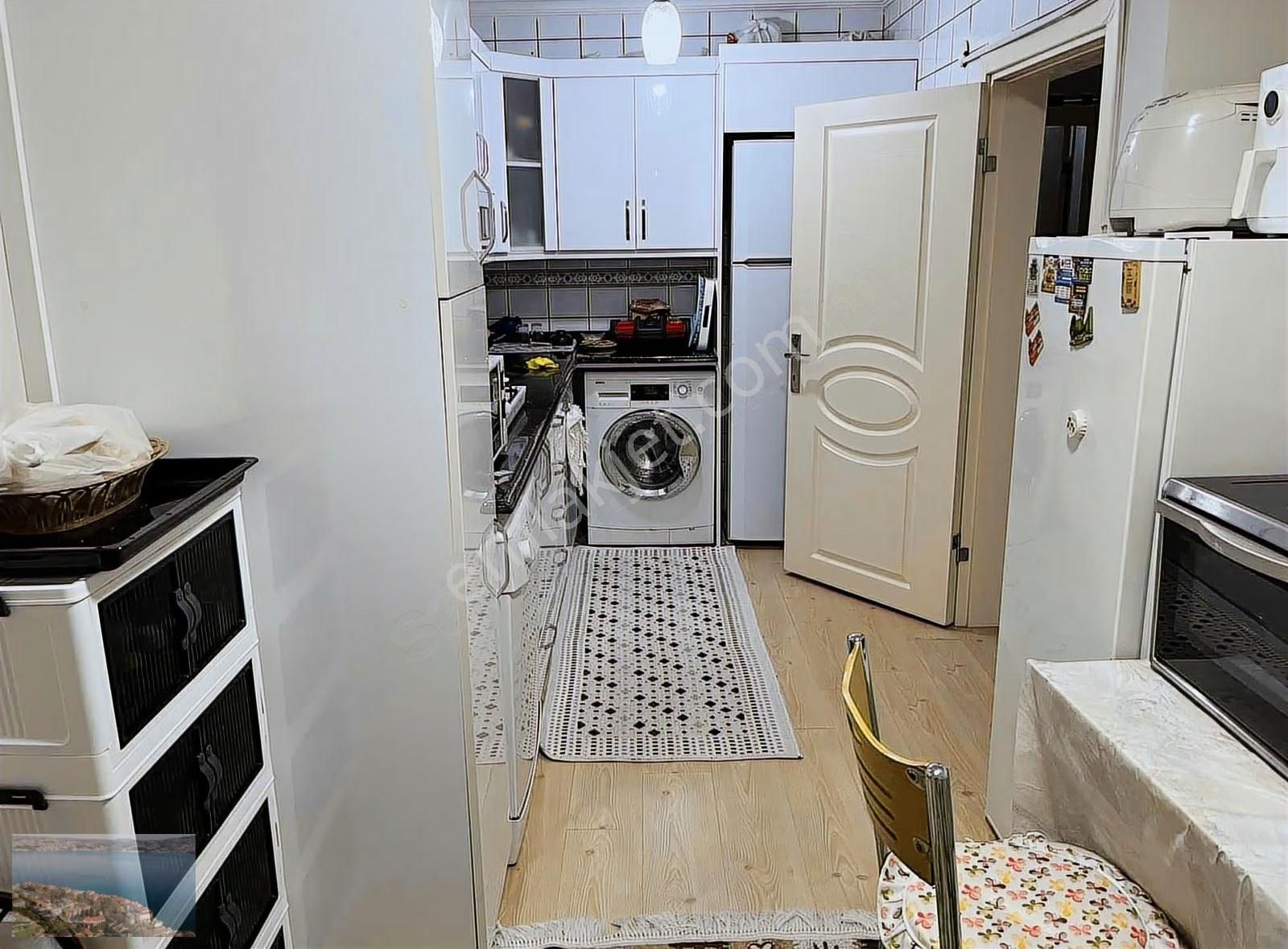 Gazi Mah 'de 175 M2 3 +1 Köşe Başı 5.kat Satılık Daire - Görsel 3