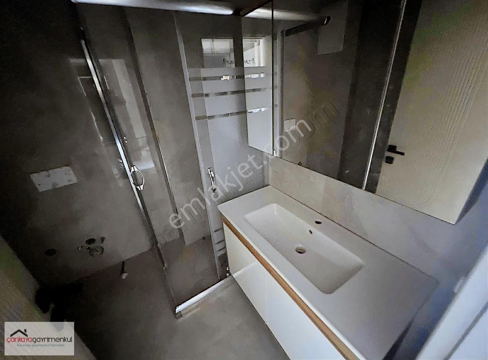 Tolga Caddesinde 2+1 Sıfır Panjurlu Wc-banyo Ayrı 2.kat - Görsel 26