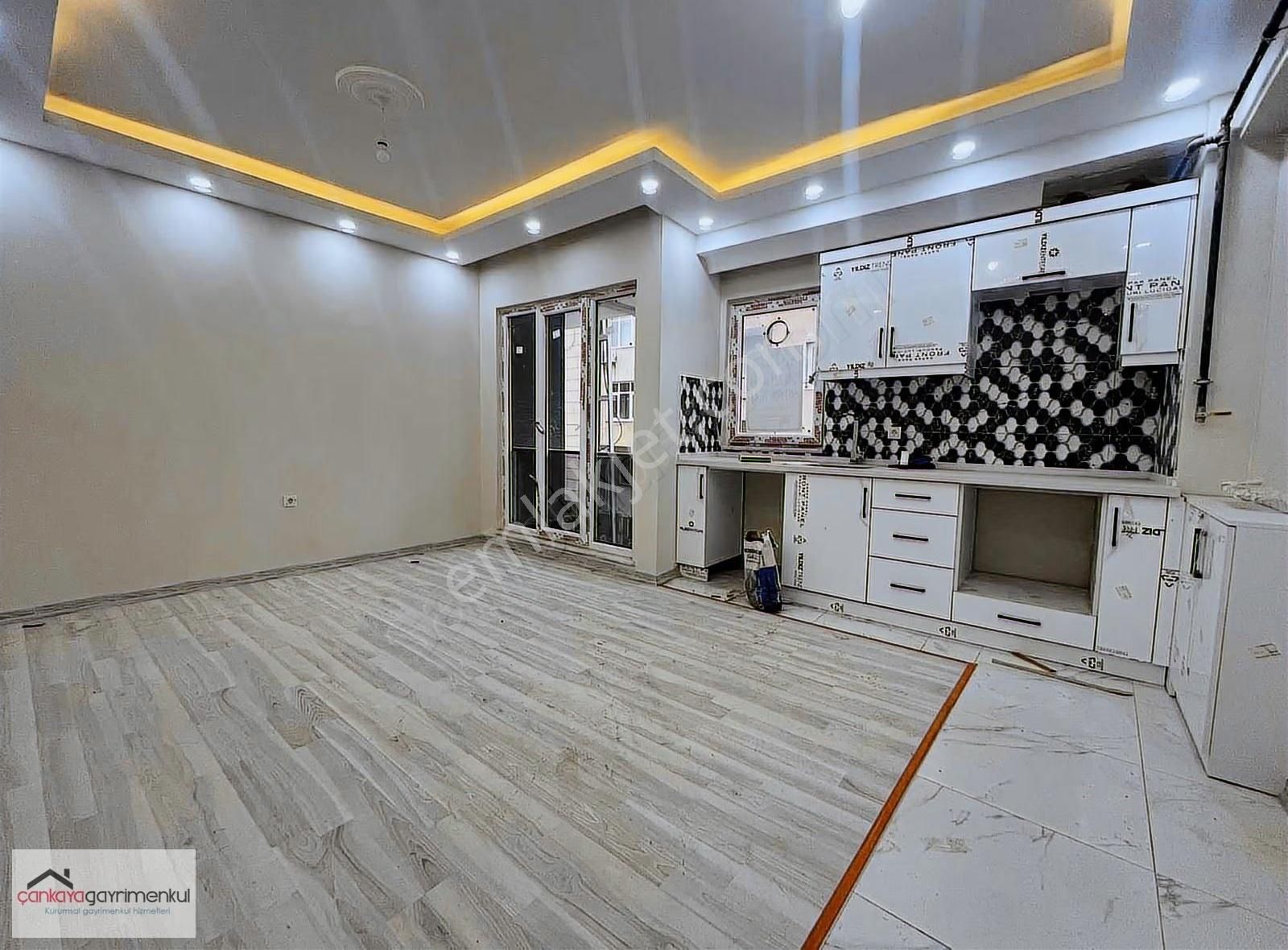 Tevfikbey'de Sıfır 2+1 Güzel Konumda Yüksek Giriş Daire - Görsel 2