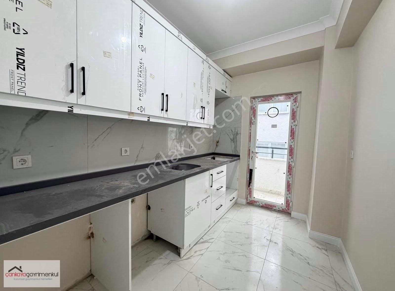 Tevfikbey'de 2+1 Sıfır Güzel Konumda 2.kat Daire!! - Görsel 8