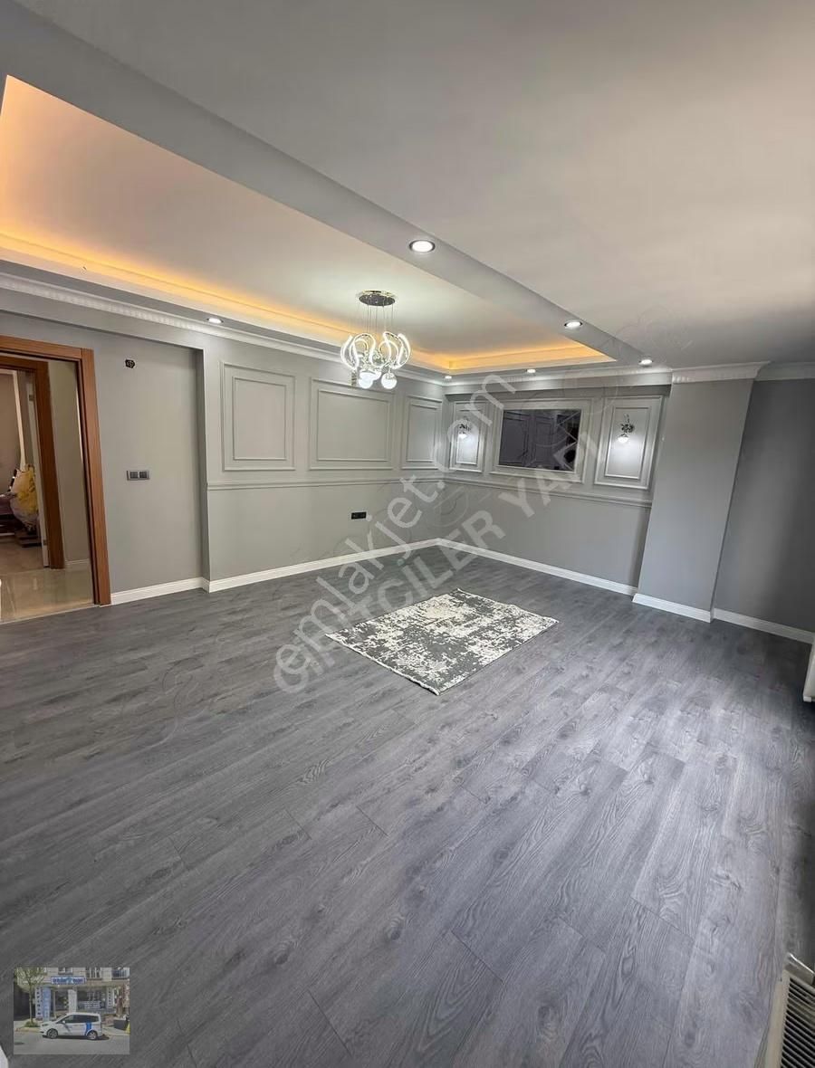 Metrobüse Yürüme Mesafesinde Ara Kat Lüx 2+1 Geniş Daire - Görsel 11