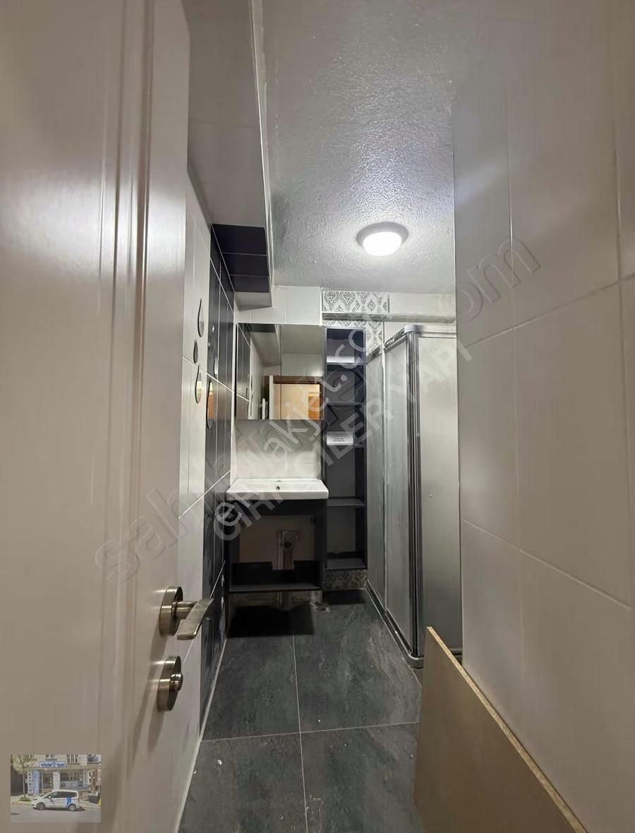 Metrobüse Yürüme Mesafesinde Ara Kat Lüx 2+1 Geniş Daire - Görsel 6