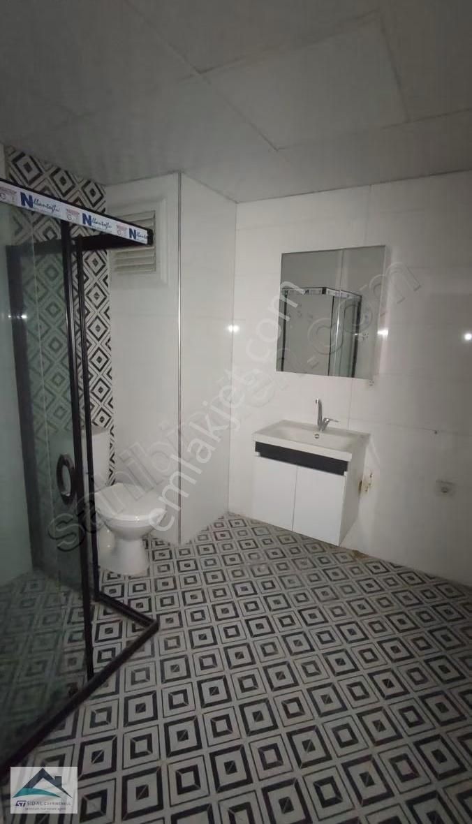50.yıl Mahallesinde Caddeye Yakın Konumda Satılık Ara Kat Daire - Görsel 11