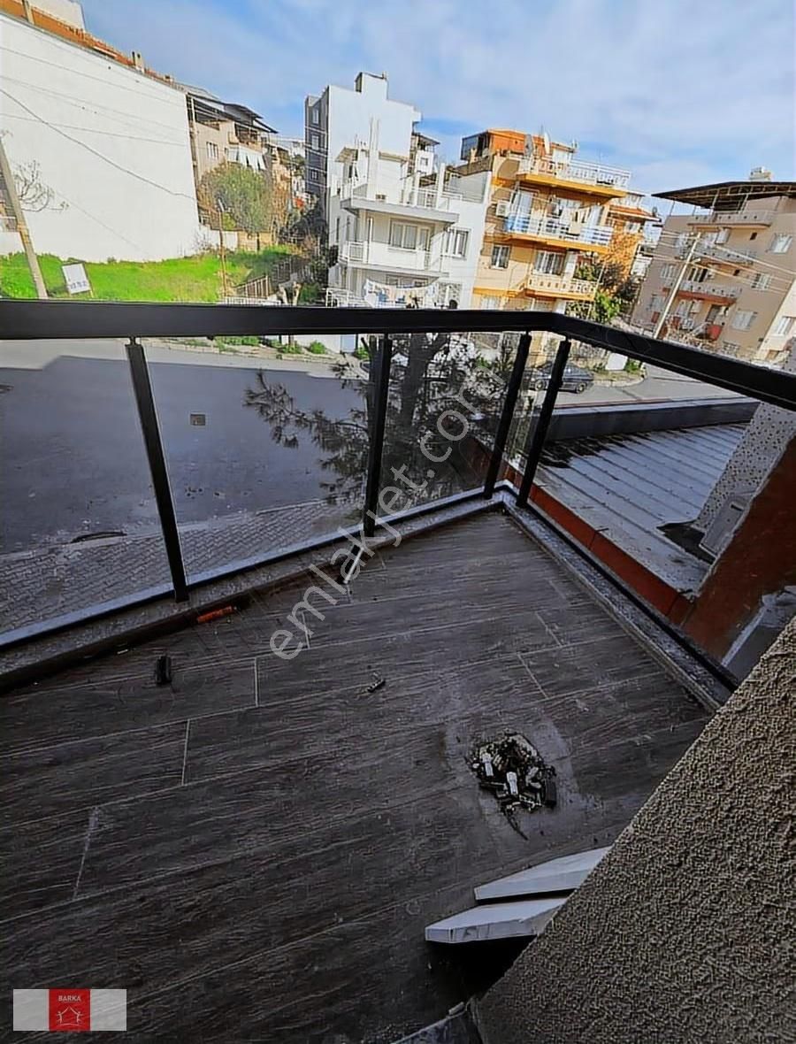 Bornova Sıfır Binada Geniş 1+1 Otoparklı Balkonlu Arakat - Görsel 15