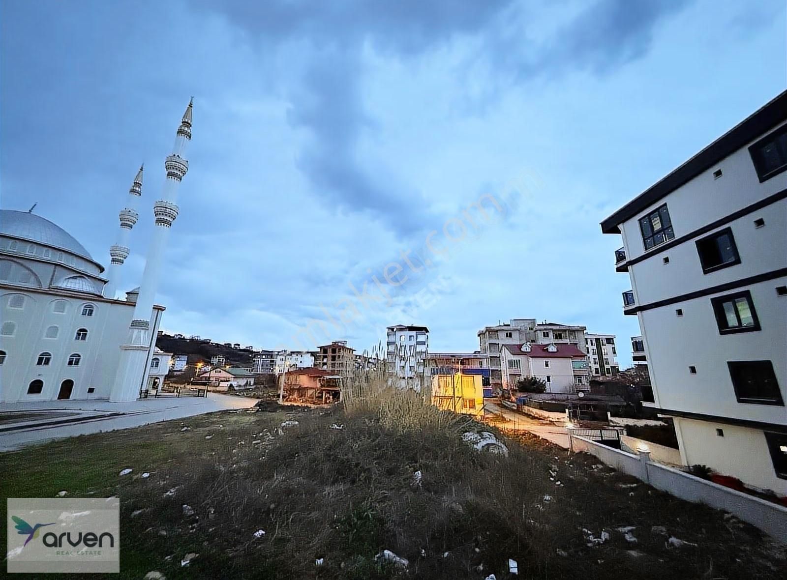 Atakum Çakırlar'da Lüks Eşyalı Satılık 1+1 - Görsel 19