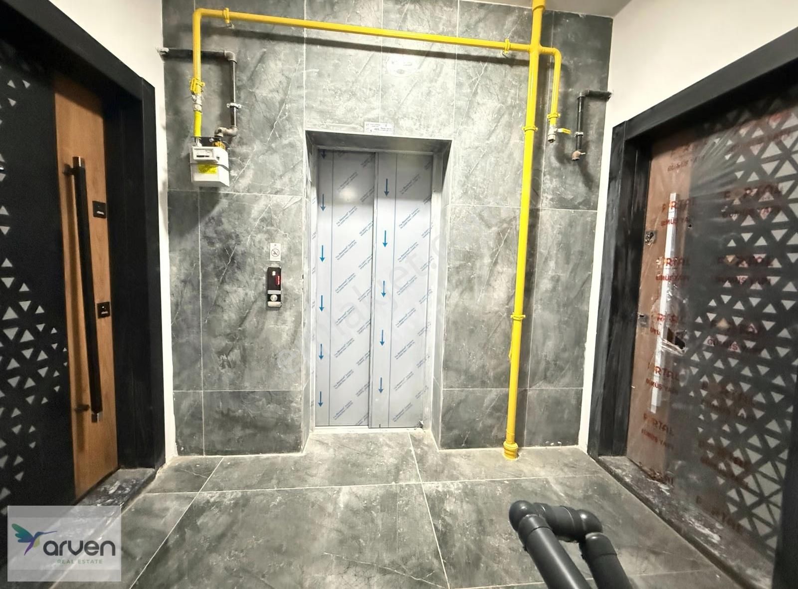 Atakum Çakırlar'da Lüks Eşyalı Satılık 1+1 - Görsel 13