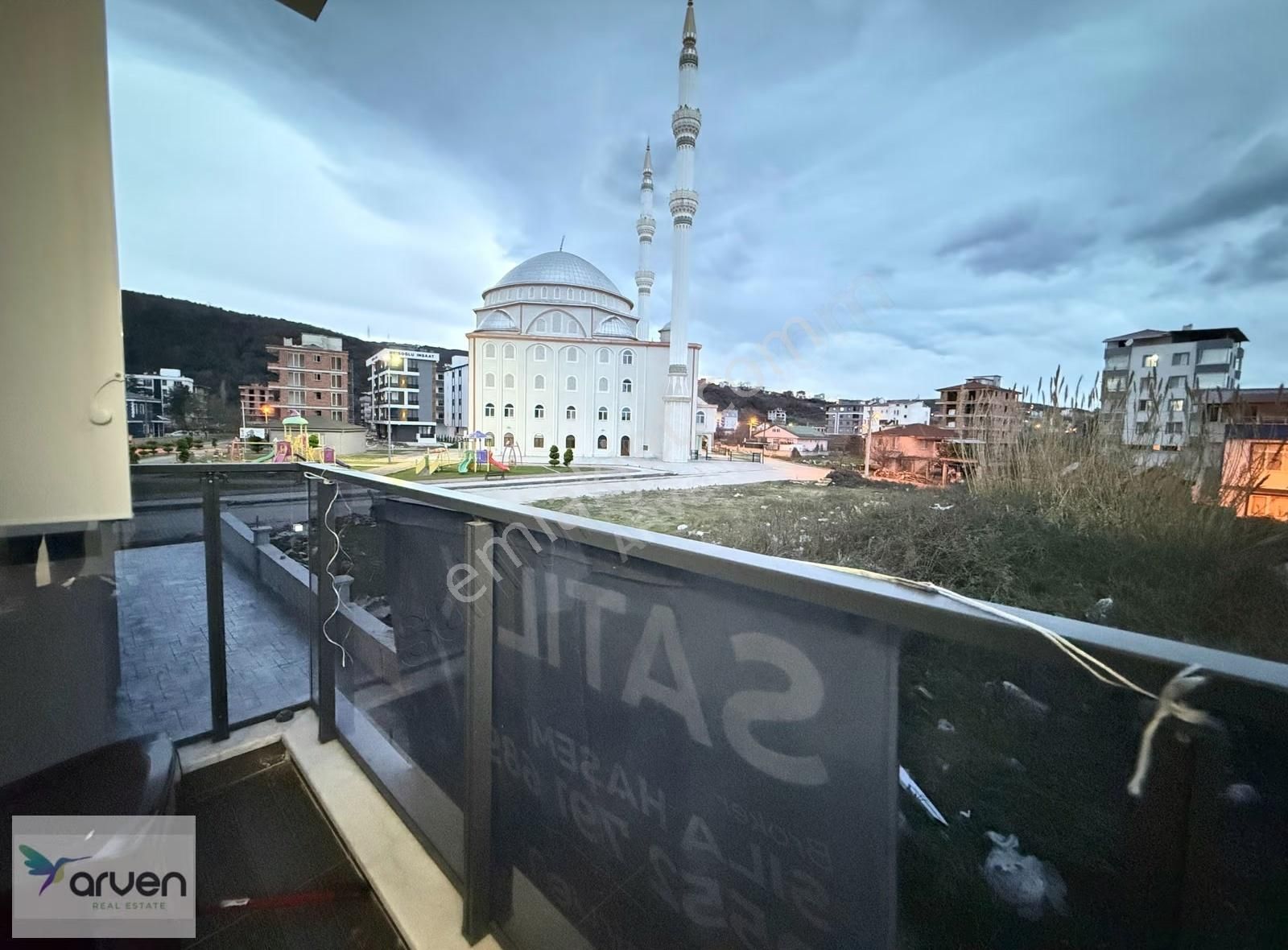 Atakum Çakırlar'da Lüks Eşyalı Satılık 1+1 - Görsel 28