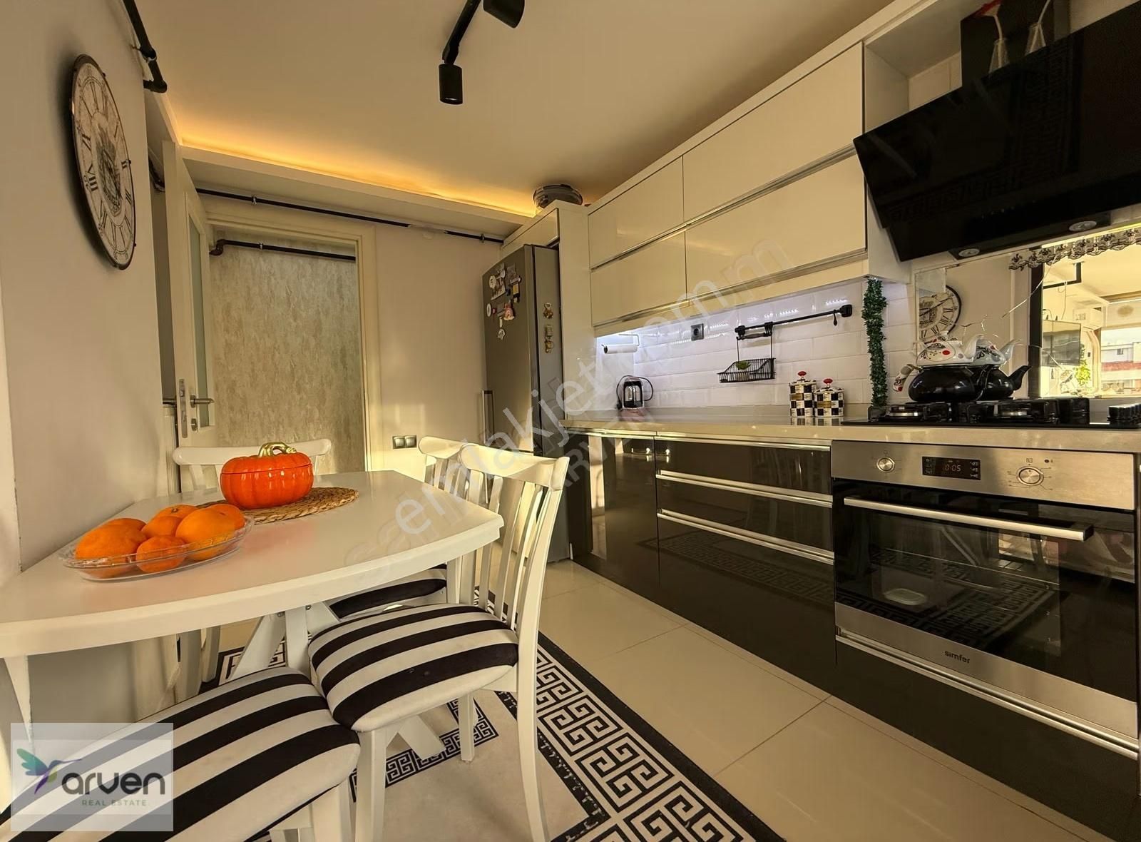 Yüksek Kredili , Bulvara Cephe, Çok Şık 3+1 İlanda ! - Görsel 24