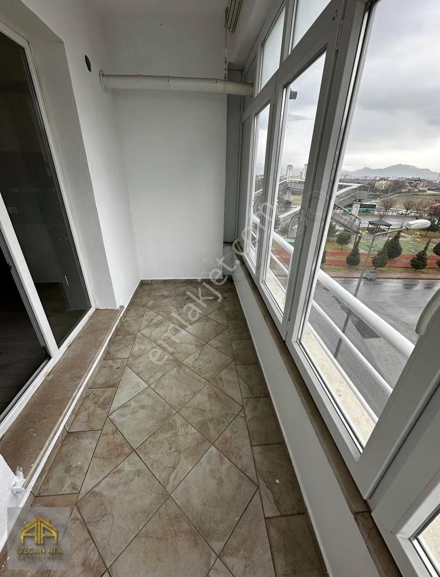 Özcan Ata Gayrimenkulden Gökkent Mahallesinde 3+1 Kiralık Daire - Görsel 11