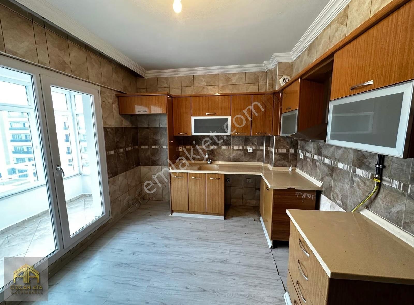 Özcan Ata Gayrimenkulden Gökkent Mahallesinde 3+1 Kiralık Daire