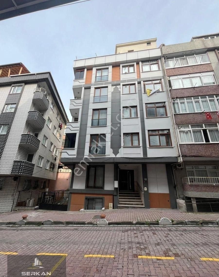 Serkan Gayrimenkulden Bahçelievler Hürriyette 5 Yıllık 3+1 100m2