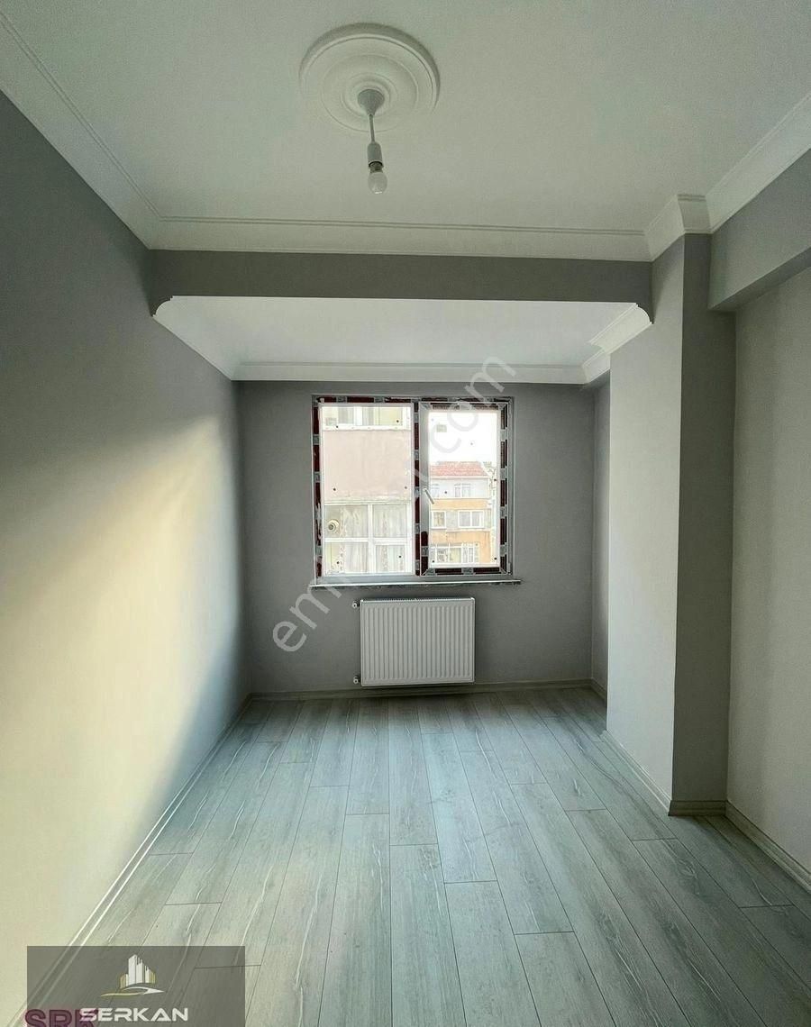 Serkan Gayrimenkulden Bahçelievler Yenibosna Fevziçakmakta 1.kat - Görsel 6