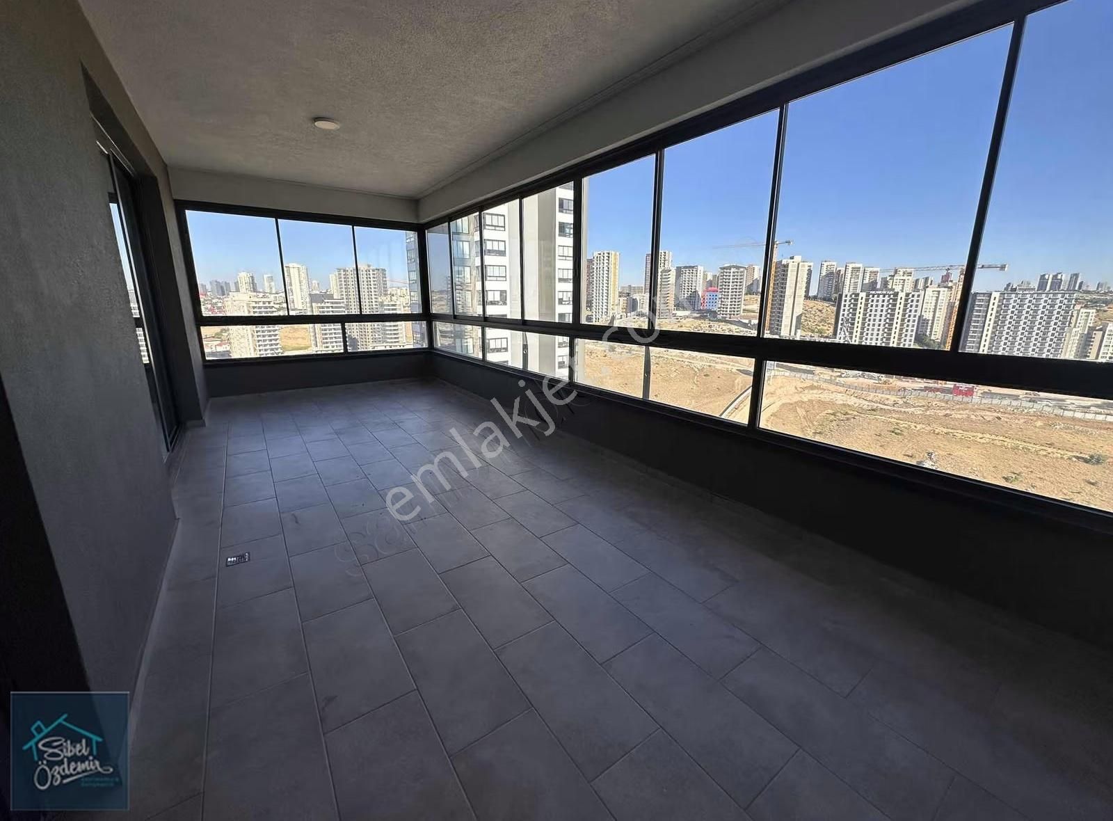 Alacaatlı Natura Sitesi'nde Teraslı 5+1 Lüks Daire - Görsel 16