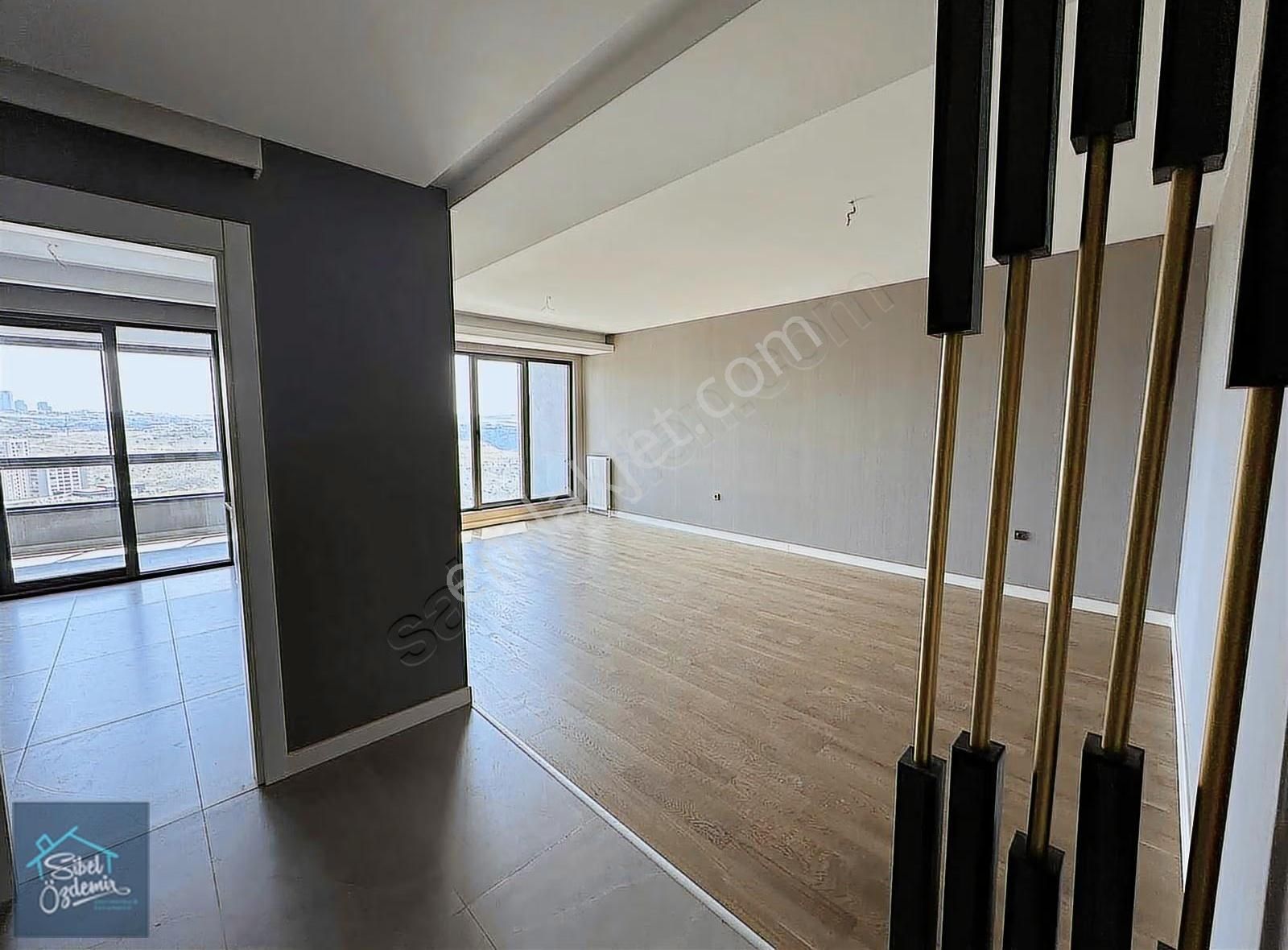 Alacaatlı Natura Sitesi'nde Teraslı 5+1 Lüks Daire - Görsel 5