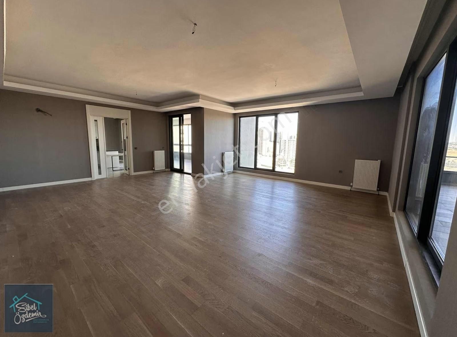 Alacaatlı Natura Sitesi'nde Teraslı 5+1 Lüks Daire - Görsel 35