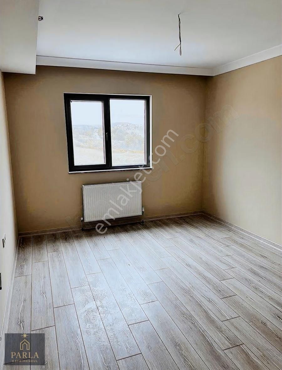 Parla Emlak'tan Susuz Da 1+1 Lüx Manzaralı Daire - Görsel 10