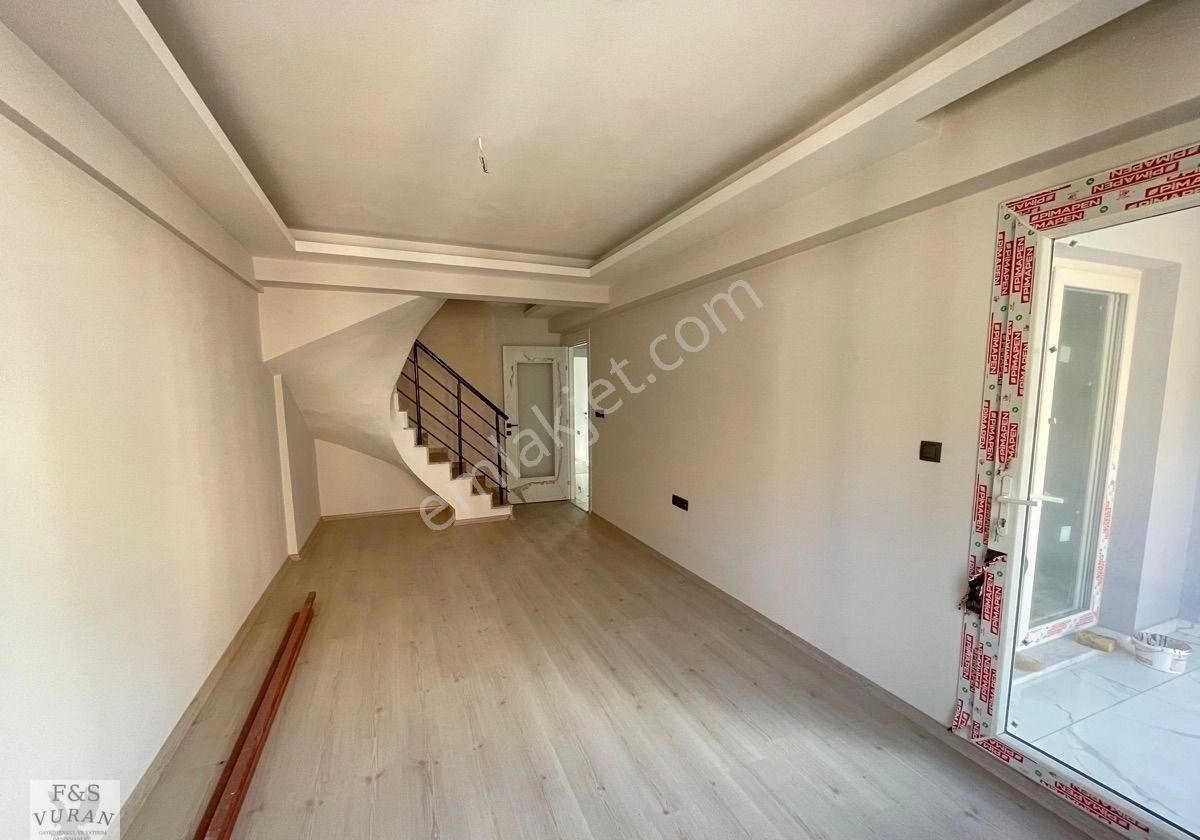 Efeler Yedi Eylül’de Üst Kat Dubleks 2+1 | Merkezi Lokasyon, Geniş Kullanım Alanı